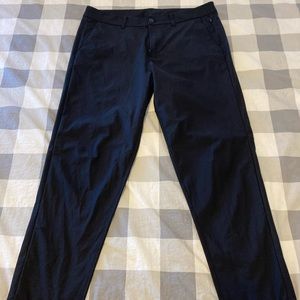 Lululemon Commission pants slim fit